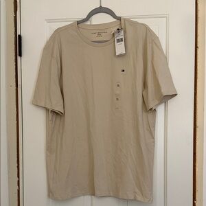 Tommy Hilfiger Men's Light Tan T-Shirt